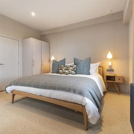 The Small House At The Heaning Estate