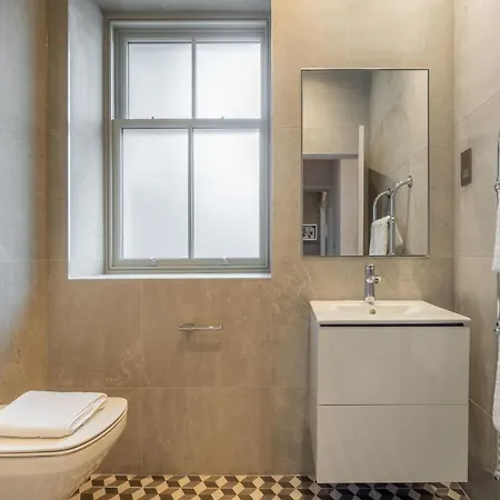 The Small House At The Heaning Estate ווינדרמר