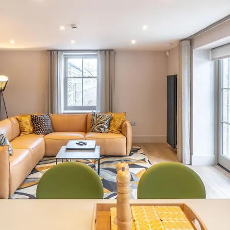 The Small House At The Heaning Estate 펜션 윈더미어