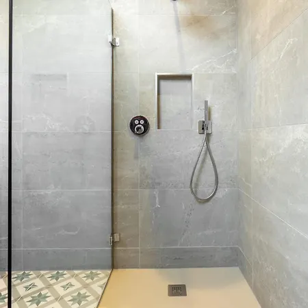 The Small House At The Heaning Estate 펜션