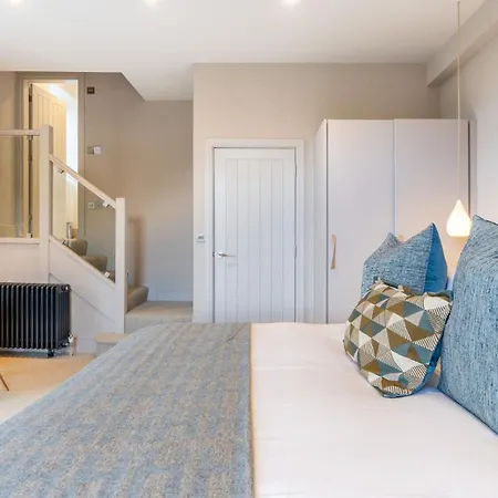 The Small House At The Heaning Estate 펜션 윈더미어