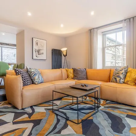 펜션 The Small House At The Heaning Estate